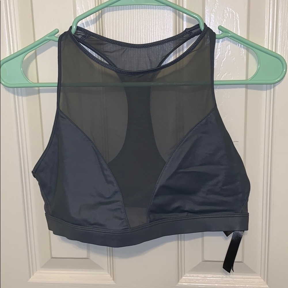 VS Sport Sports Bra